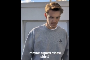 星空体育-阿森纳球员谈最珍贵的足球收藏品：厄德高选梅西签名球衣