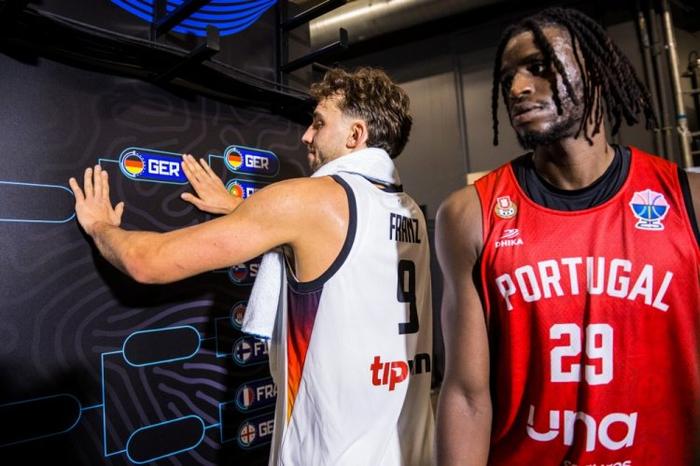 星空投注-杀人诛心！瓦格纳当着葡萄牙球员的面在晋级栏贴下德国贴纸！