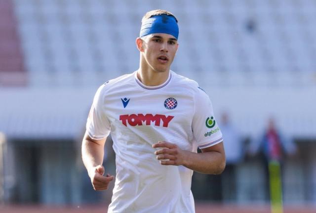 1735696357387041749.jpg 1735695743742.jpg