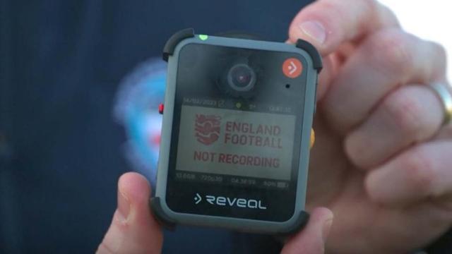 星空体育-保护黑衣法官，英国裁判将配备“执法记录仪”