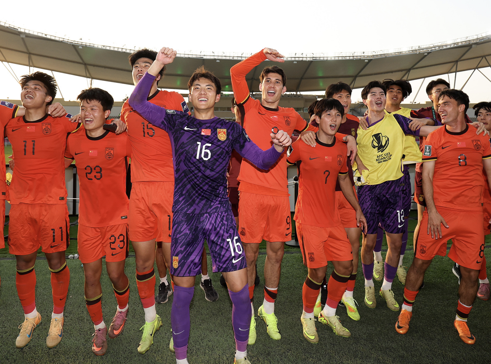 星空投注-机票10000门票50！杭州球迷请假去沙特看国足决赛 老板超爽快签字