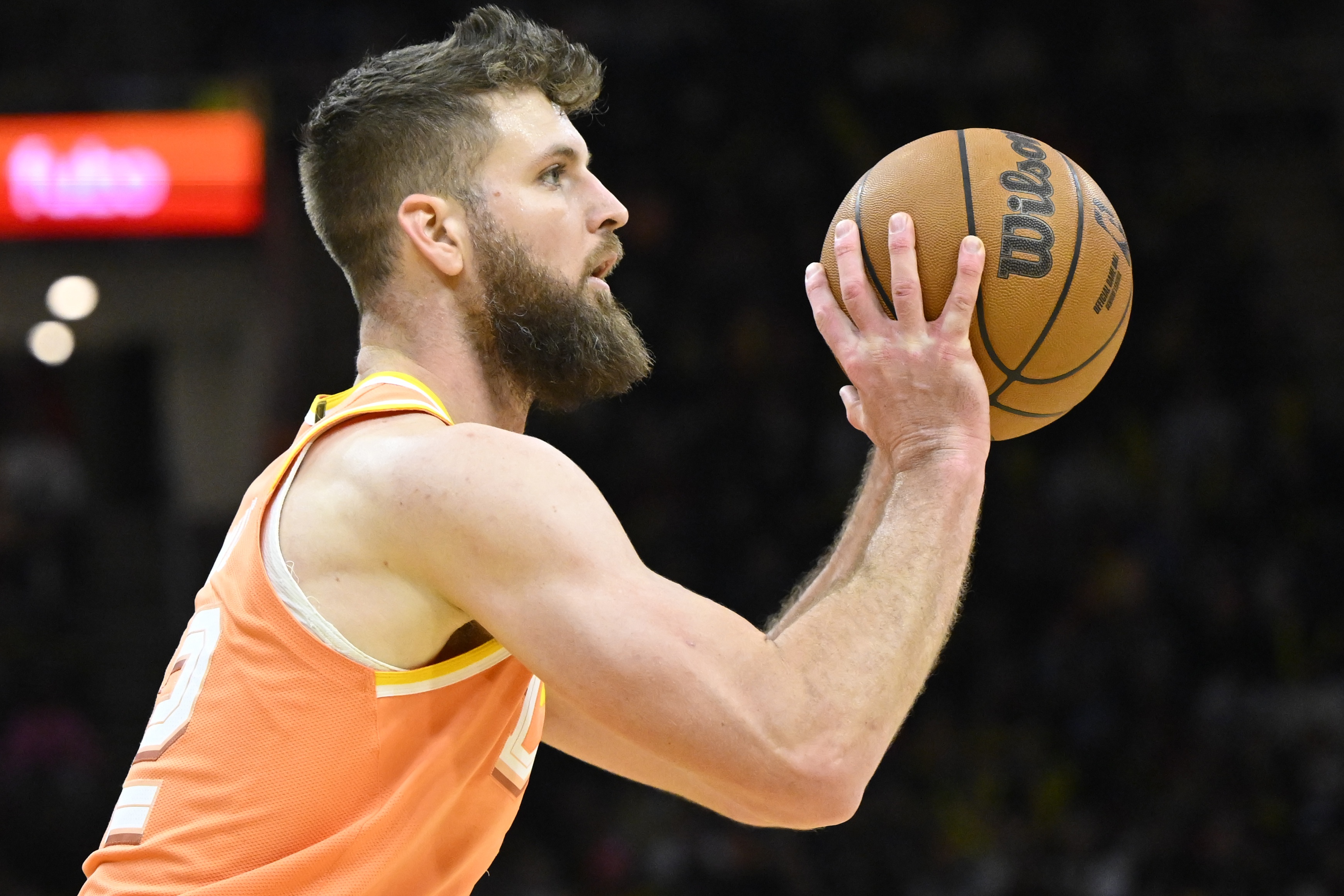 星空投注-骑士主场迎战活塞 迪恩·韦德&amp;米切尔&amp;斯特鲁斯缺席比赛