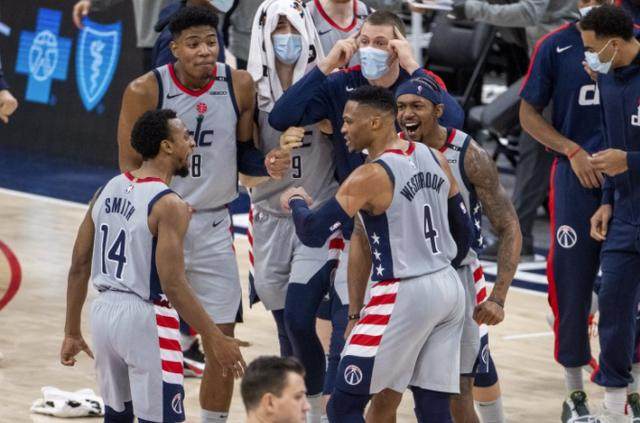 星空体育平台-8战7胜同期防守效率联盟第五 季后赛，奇才要来了